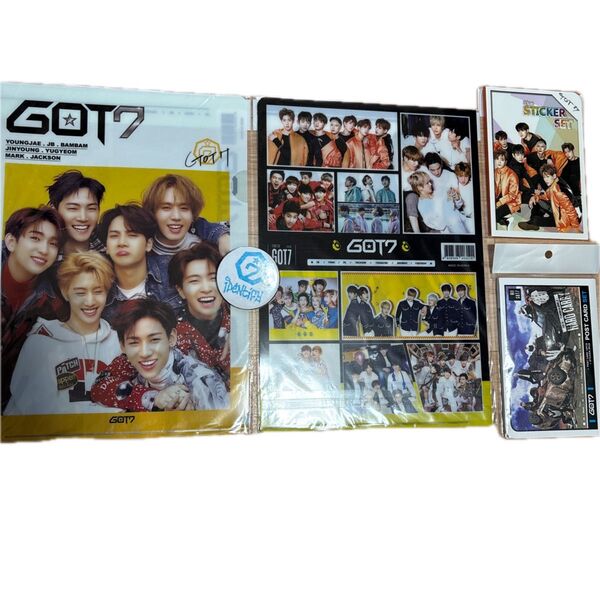 GOT7 クリアファイル2枚、缶バッチ1個、STICKER SET1冊、POST CARD SET1冊のセット