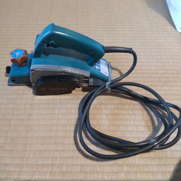 マキタ電気カンナ、電動工具、日曜大工着いた建築、DEY