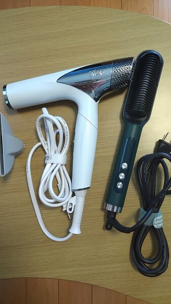 リファドライヤーおまけヘアアイロン ドライヤー