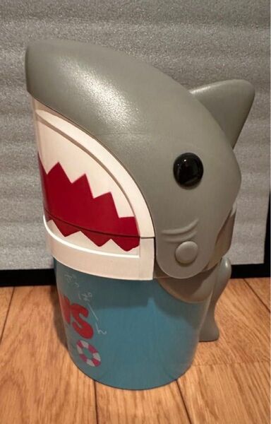 【空箱】 JAWS ジョーズ シャーク サメ 入れ物 USJ お菓子箱 ユニバ
