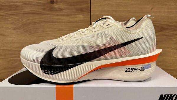 新品 Nike ヴェイパーフライ4 プロト 26.5cm