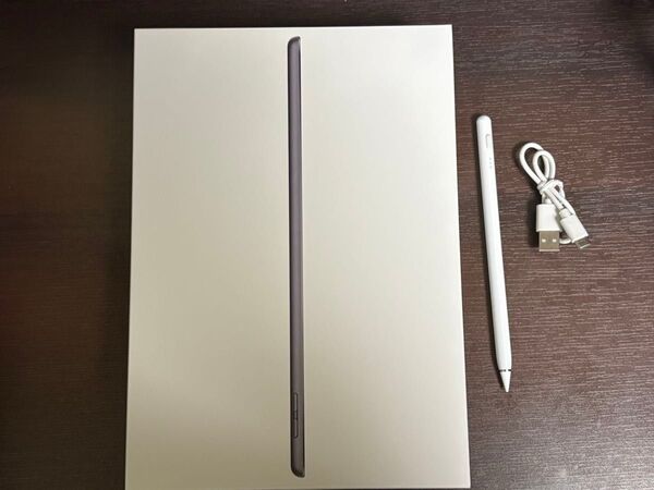 Apple iPad 第9世代 Wi-Fi 64GB スペースグレイ MK2K3J 美品 ケースとタッチペン付き