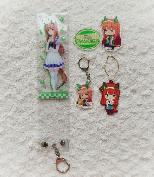 ◆ ウマ娘 ★ サイレンススズカ グッズ4点セットまとめ売り♪ ◆ ブレードホルダー&ラバーマスコット&アクリルスタンド他