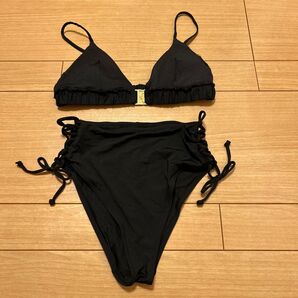 ブラックビキニ 水着