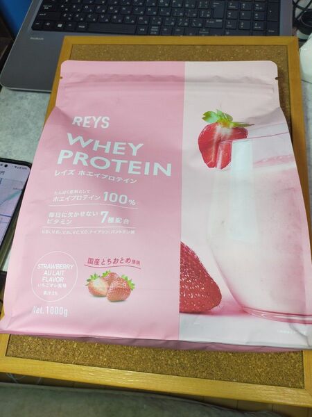 REYS レイズ ホエイ プロテイン 1kg いちごオレ風味 限定フレーバー