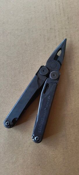 LEATHERMAN WAVE マルチツール ブラック シース付き