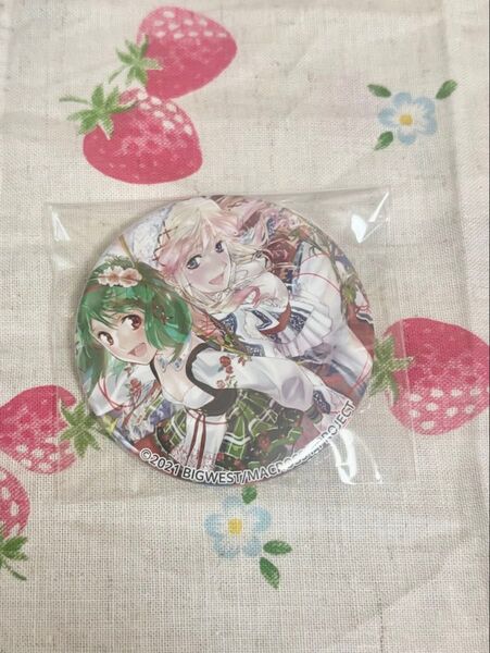 マクロスF ベストアルバム 娘々グレイテスト☆ヒッツ! 楽天ブックス特典 復刻缶バッジ「時の迷宮」