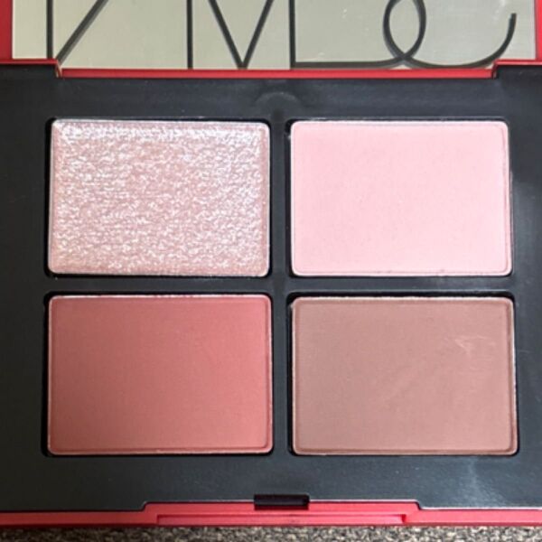 NARS クワッドアイシャドー 04016