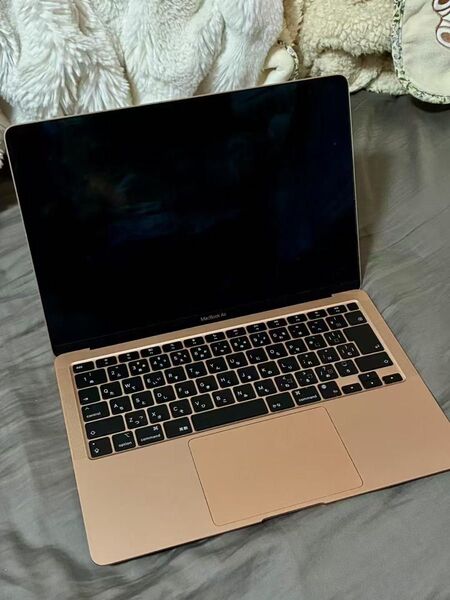 超美品 MacBook Air M1 8+256GB ゴールド