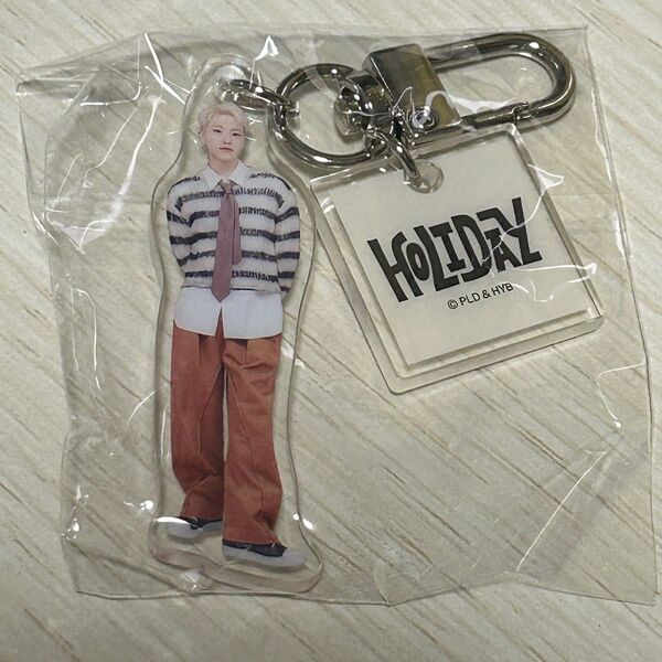 SEVENTEEN セブチ ホシ HOLIDAY カプセルトイ アクリルキーリング