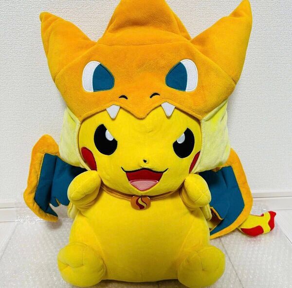 ポケットモンスター★ポケモン★マスコットメガリザードンYのポンチョを着たピカチュウ★BIGぬいぐるみ