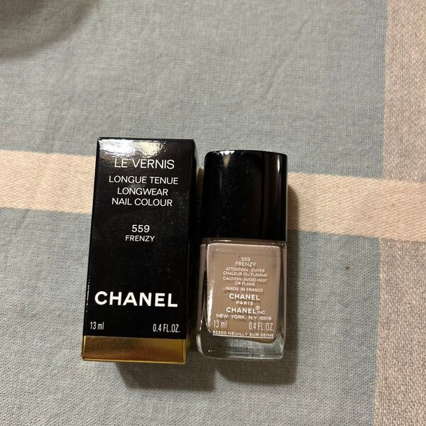 CHANEL ヴェルニ ネイルカラー