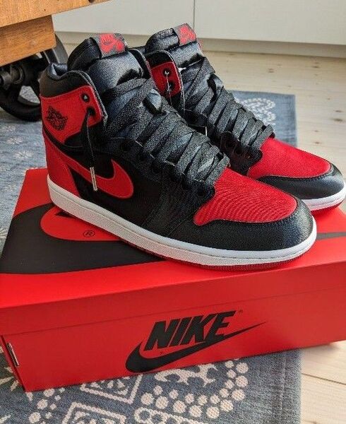 Nike Women's Air Jordan 1 Retro High OG "Satin Bred" 27.5 最終値下げ中