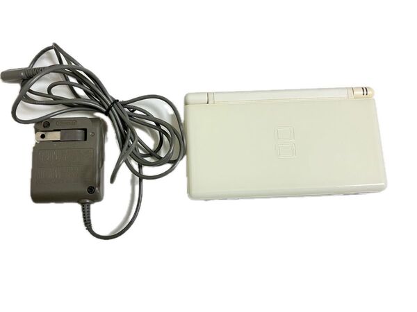 Nintendo DS Lite ホワイト 本体 アダプター ニンテンドーDS タッチペン 任天堂