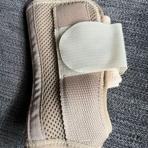 手関節固定装具