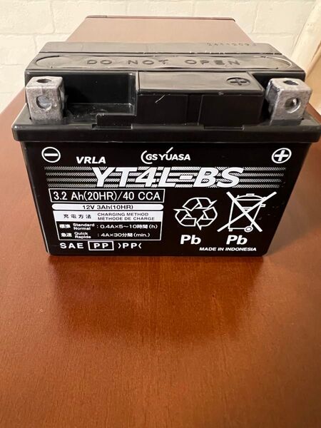 【バッテリー】新品、未使用 YUASA YT4-L-BS 24時間以内発送可能