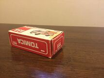 トミカ 赤箱 日本製 111-1 広告ボード カー1/78 当時物 箱難あり_画像8