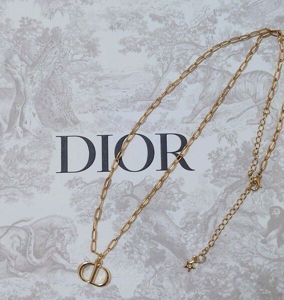 Christian Dior クリスチャンディオール CDロゴチャーム ネックレス ゴールド系