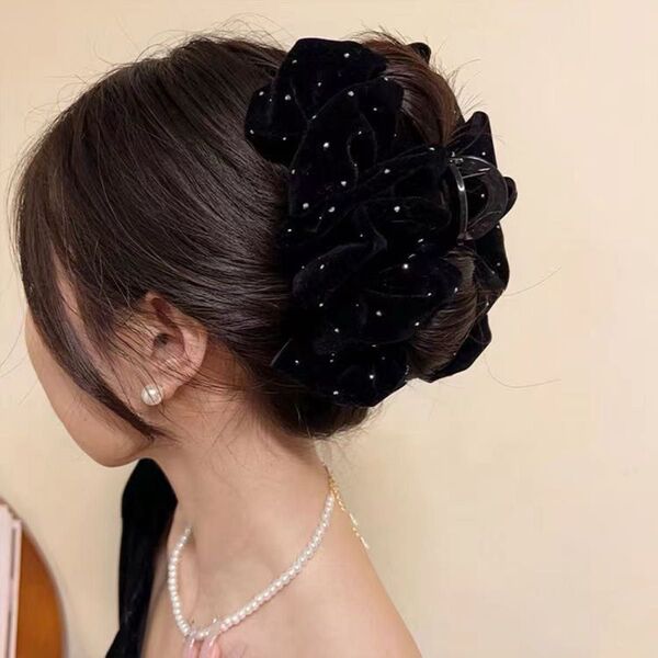 ベルベット ヘアクリップ ヘア髪飾 韓国 髪留 ストーン 黒 ブラック ヘアアクセ【新品】