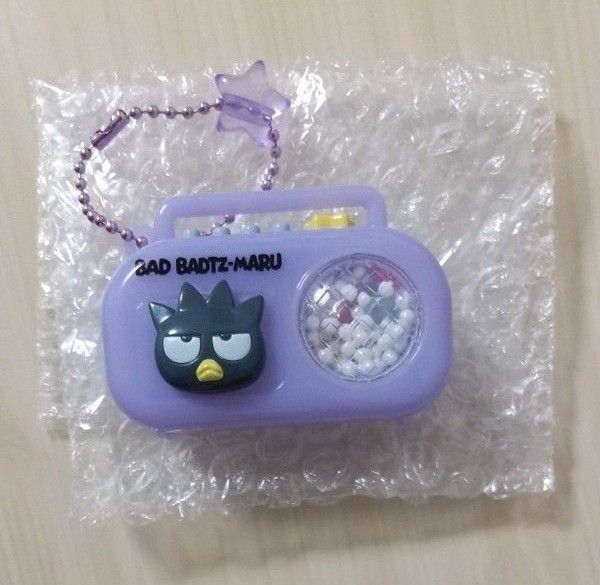 はぴだんぶい ラジカセ形チャーム バッドばつ丸