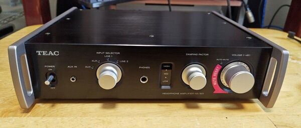 TEAC ヘッドホンアンプ HA-501