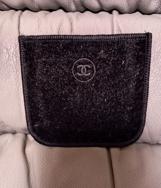 CHANEL 巾着袋 ブラック 黒 アクセサリー 小物入れ