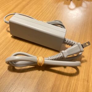 ② Nintendo WiiU ゲームパッド ACアダプター WUP-011