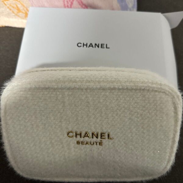 CHANEL ノベルティポーチ