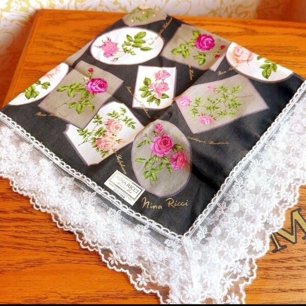 新品 Nina Ricci ニナリッチ 薔薇xレース ハンカチ ヴィンテージ