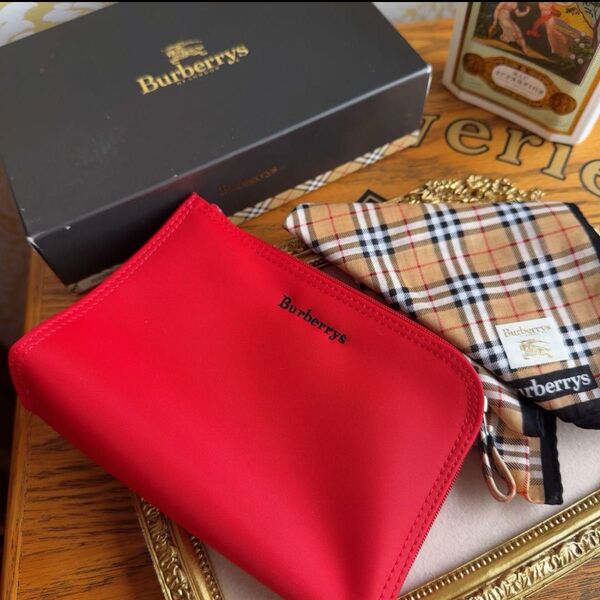 割引ありBURBERRY 新品バーバリー ポーチ&ハンカチセット チェック柄