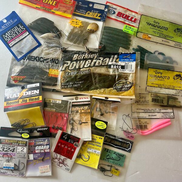中古ワーム&フック&ジグヘッド&スピナーベイト他セット! ゲーリーヤマモト ダイワ フックセット