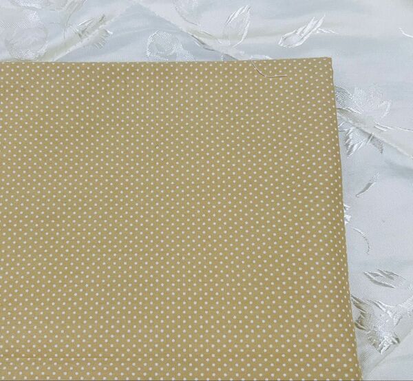 綿 生地 ハギレ ドット柄 からし色 巾110cm×53cm ハンドメイド