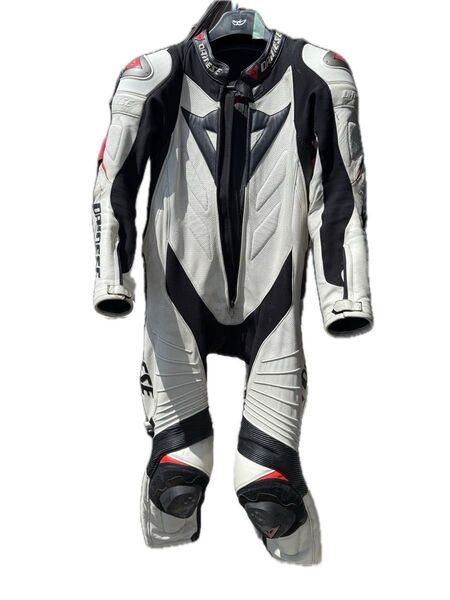DAINESE ダイネーゼ レーシングスーツ ツナギ 備品付き