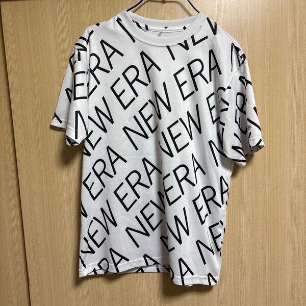 1回のみ着用 newera ニューエラ 半袖 テック Tシャツ レギュラーフィット パフォーマンスTシャツ ポリエステル
