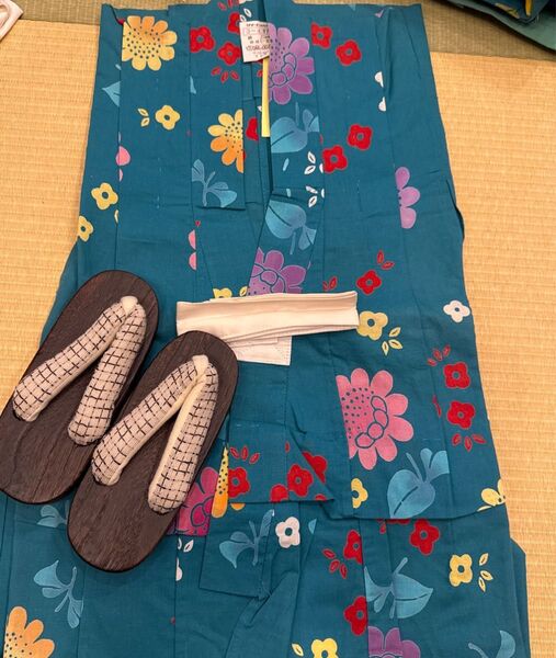 未使用品 女の子 浴衣 100cm 綿100% お花柄♪ グリーン系 3~4 才