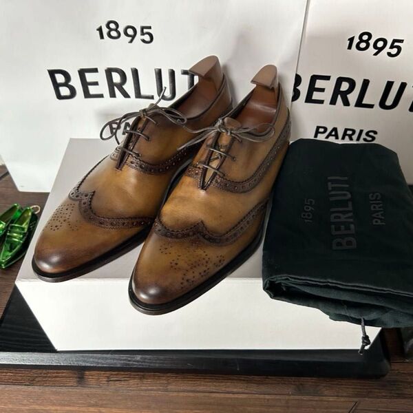 ベルルッティBerluti 美品 パティーヌ メダリオン レースアップシューズ パースペクティブ 2017秋冬モデル 8.5