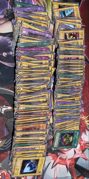 遊戯王 初期以降ノーマルカード まとめ売り約17センチ