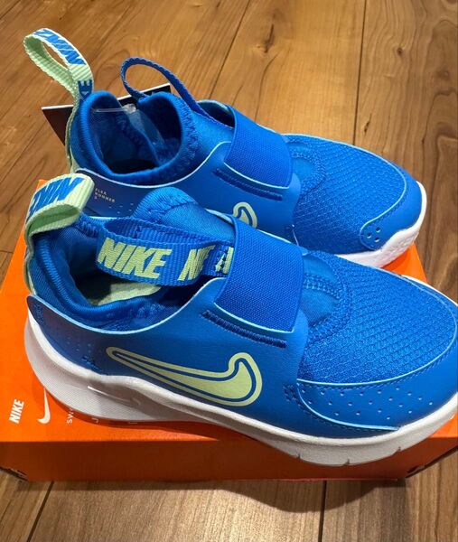 【新品】NIKE フレックスランナー 3 PS スニーカー 15