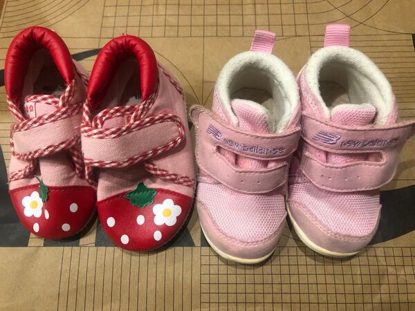 ベビーシューズ 女の子 ピンク 2足セット 12〜13センチ ニューバランス 西松屋