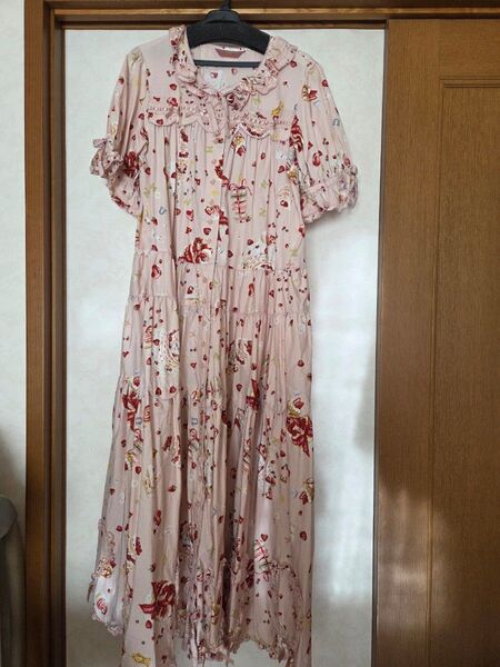 ピンクハウス一回着用のみ美品とっても可愛いスイーツ柄 ロングワンピース