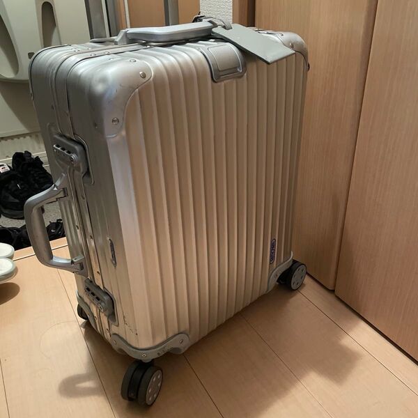 値下げ不可 早い者勝ち 丸洗い済 清潔 RIMOWA リモワ TOPAS トパーズ 45L アルミニウム