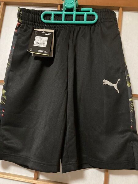 PUMAハーフパンツ150cm