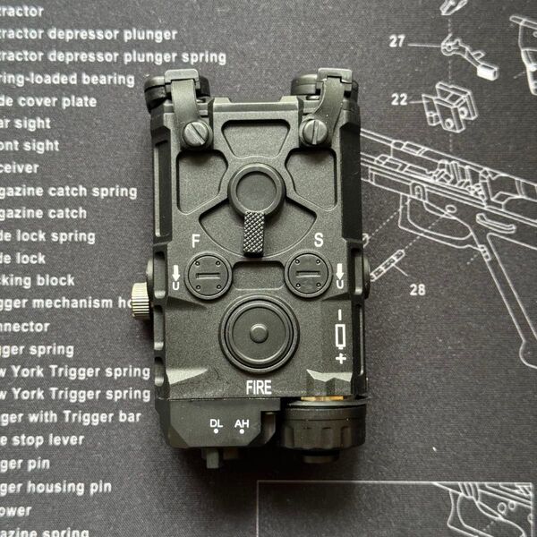 EoTech OGL レッドレーザー レプリカ PEQ NGAL DBAL 等エイミング 東京マルイ CO2 ガスガン等対応