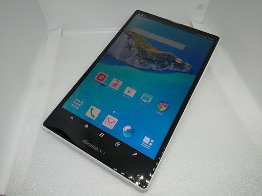 ★22015 7型タブ SHARP AQUOS PAD SH-06F 2GB/32GB ワンセグ対応/アンテナ内蔵 docomo版