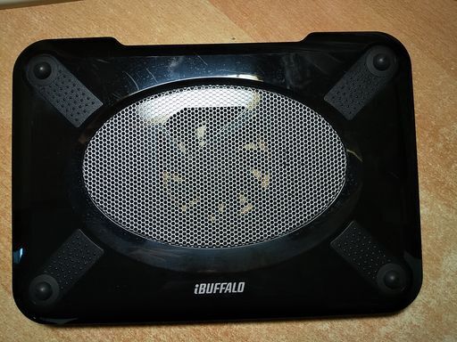 ◆一撃落札 BUFFALO USB接続 ノートパソコンクーラー 静音ファン 7~13.3インチ対応 ブラック BSPC06SBK