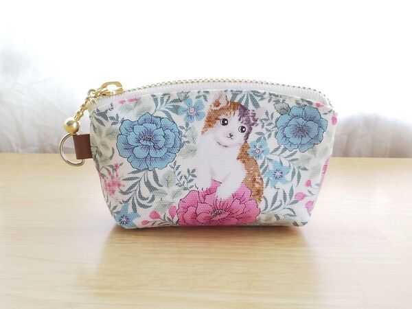 猫柄ミニポーチ 小物入れ 小銭入れ ハンドメイド ねこ