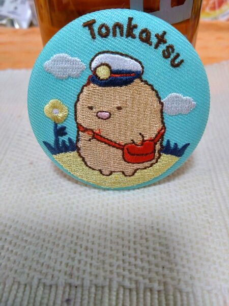 すみっコぐらし☆郵便局限定品☆刺繍トレーディング缶バッジ♪とんかつ/缶バ