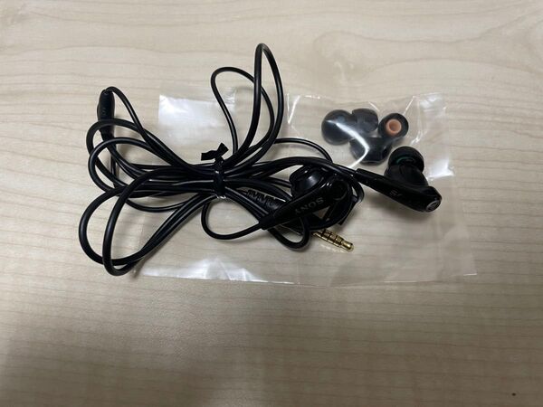 SONY イヤホン MDR-NC31 ブラック 有線イヤホン ノイズキャンセリング付き イヤピース付き