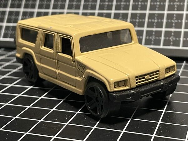 トミカ トミー カスタムミニカー トヨタ メガクルーザー アースカラー サンド ミリタリー