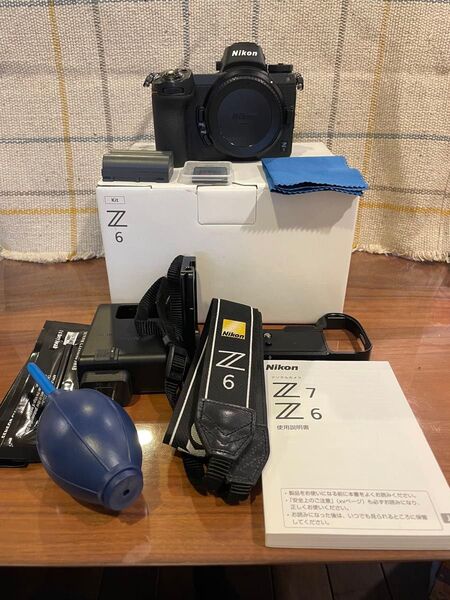 Nikon ニコン Z6 フルサイズミラーレスカメラ 箱、ゲージなど複数セット メモリ64GBセット